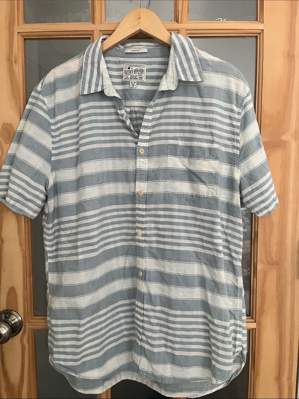 Lucky Brand Shirt Mens XL slim fit Blue Striped Button Down Short Sleeve Cotton